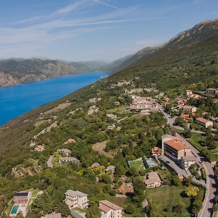 Szálloda San Zeno San Zeno di Montagna