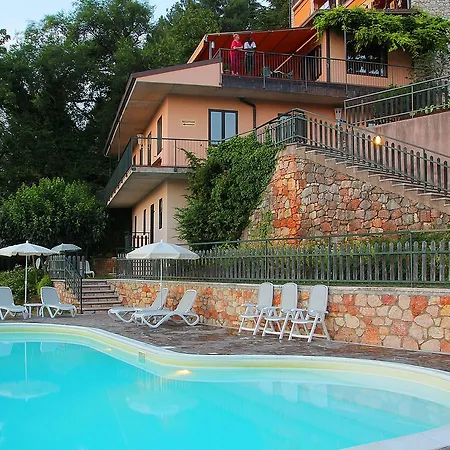 San Zeno Szálloda San Zeno di Montagna