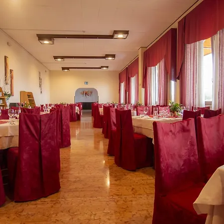 San Zeno Hotel San Zeno di Montagna