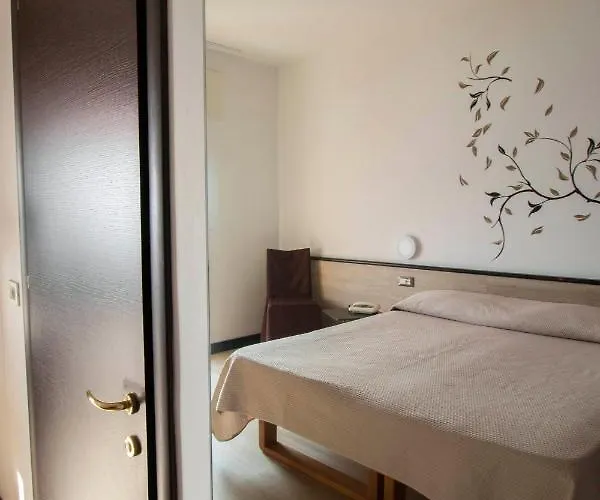San Zeno Otel 3*